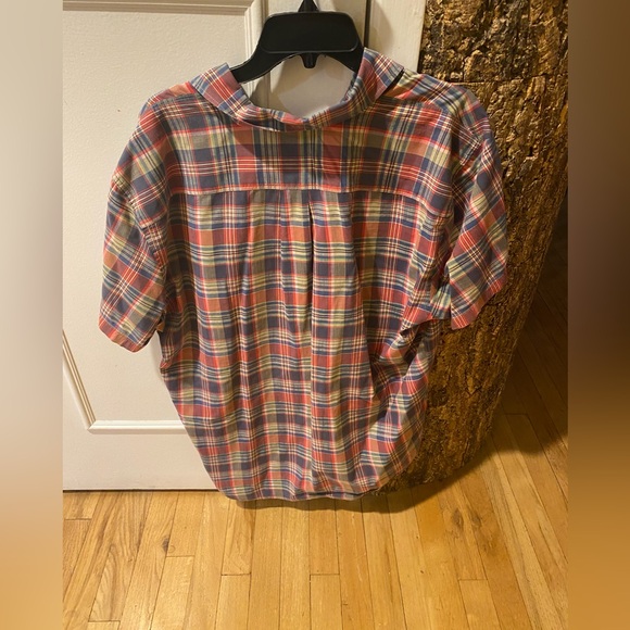 Gap men’s short  sleeves button down. Size xl. - Picture 4 of 4